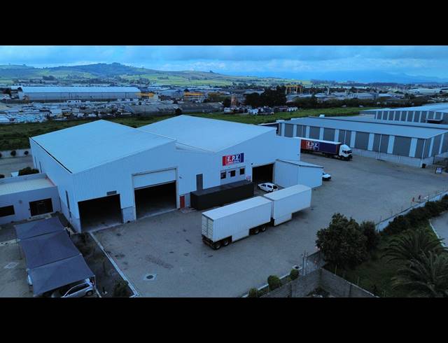 2,350M² WAREHOUSE TO LET IN BLACKHEATH INDUSTRIAL